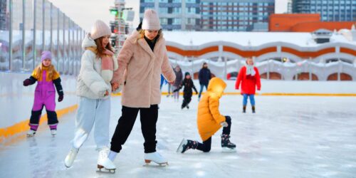 Бесплатные катки на площадках «Московских сезонов» будут открыты до конца зимы — Спорт в Москве