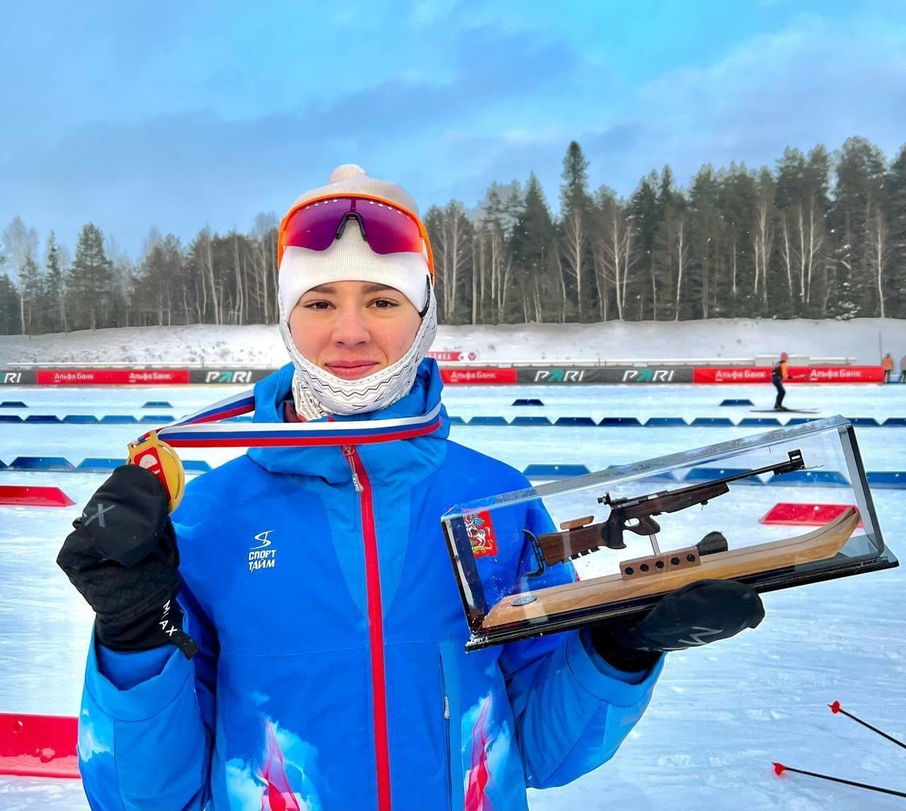 Подмосковная спортсменка победила в индивидуальной гонке на этапе Кубка России по биатлону