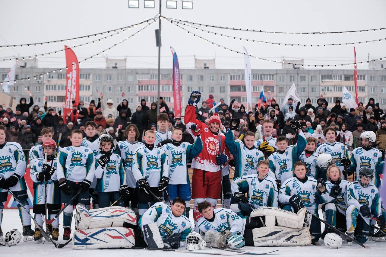 Более 2500 зрителей посетили матч Легенд хоккея с жителями Коломны
