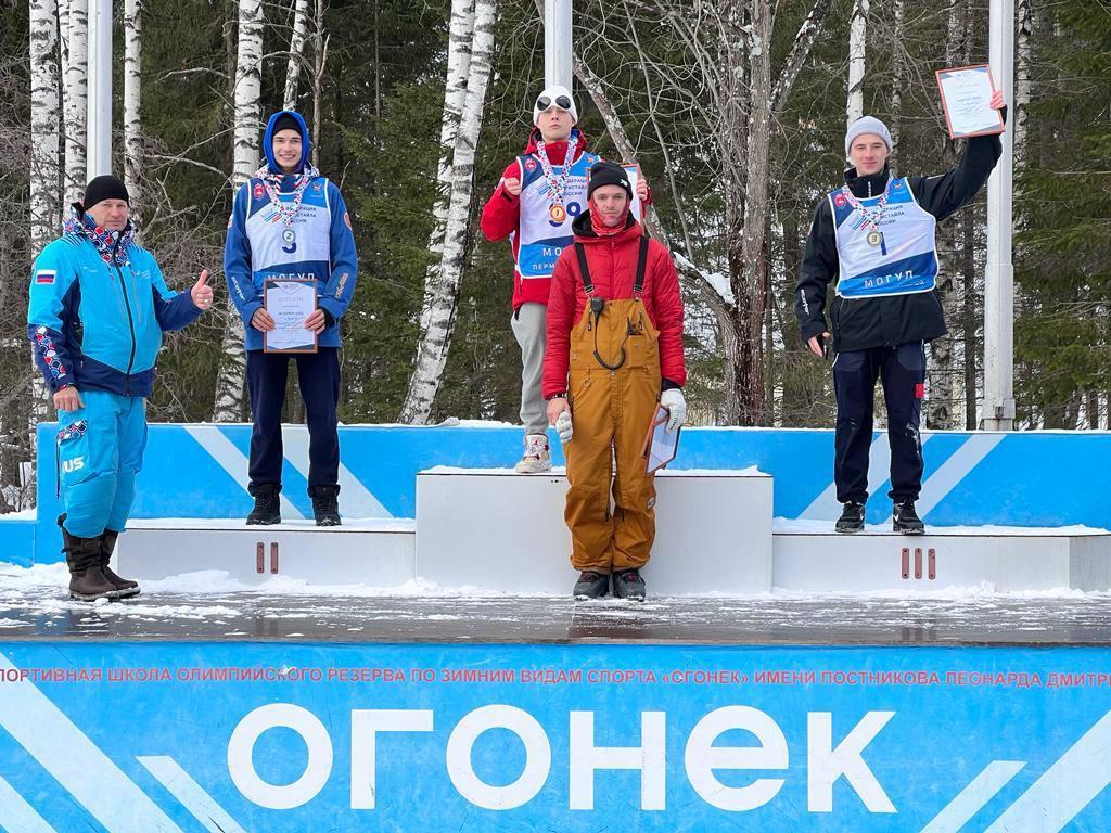 Представитель Подмосковья завоевал две медали на этапе Кубка России по фристайлу