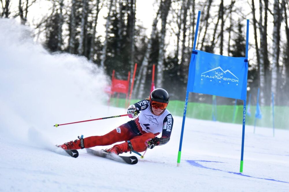 Подмосковные горнолыжницы завоевали три медали на этапах Кубка России