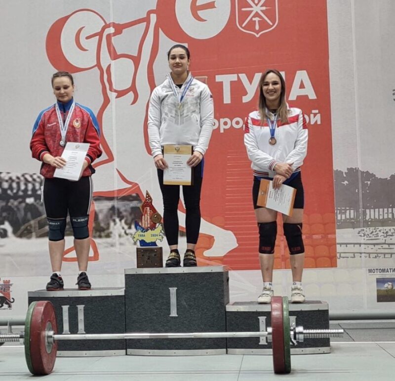Семь медалей завоевали тяжелоатлеты Подмосковья на Кубке России