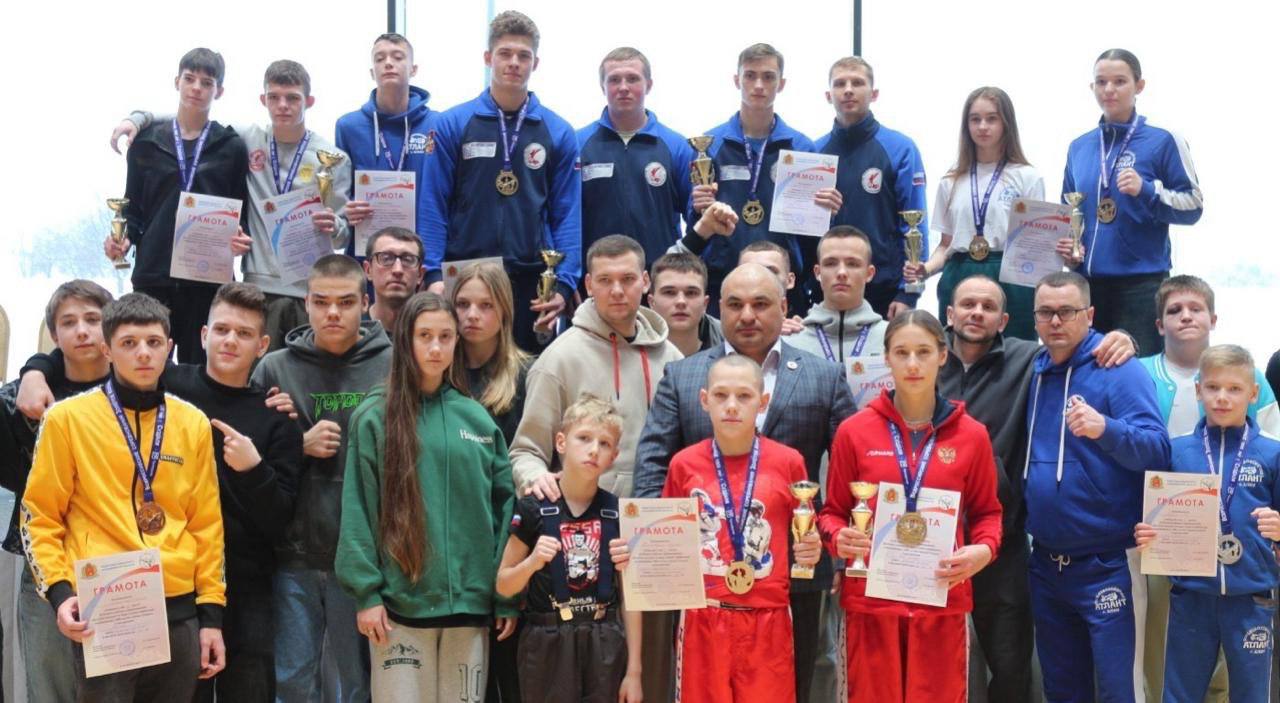 Сборная Московской области по кикбоксингу заняла первое место в общекомандном зачете на всероссийских соревнованиях