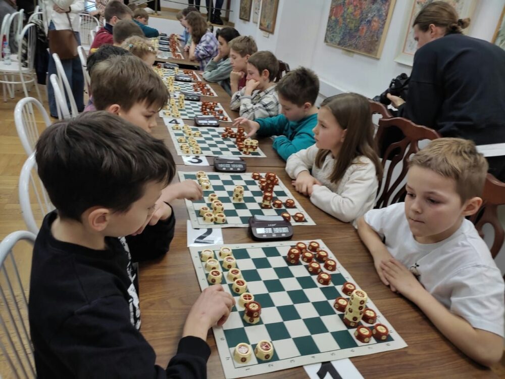 17 февраля Московском доме национальностей состоялся турнир по русским шахматам в рамках проекта «Фестиваль настольных интеллектуальных игр»