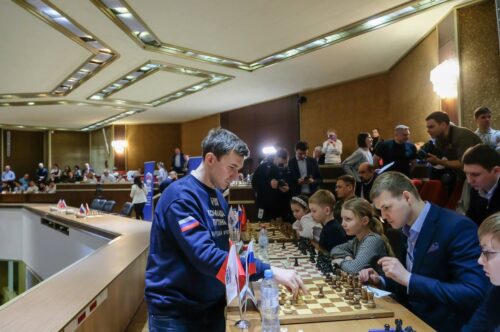 Сергей Карякин в Королёве сыграл шахматную партию с космонавтом на борту МКС — Спорт в Москве