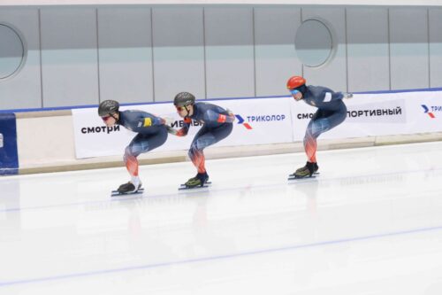 Тринадцать медалей завоевали подмосковные конькобежцы в финале Кубка России — Спорт в Москве