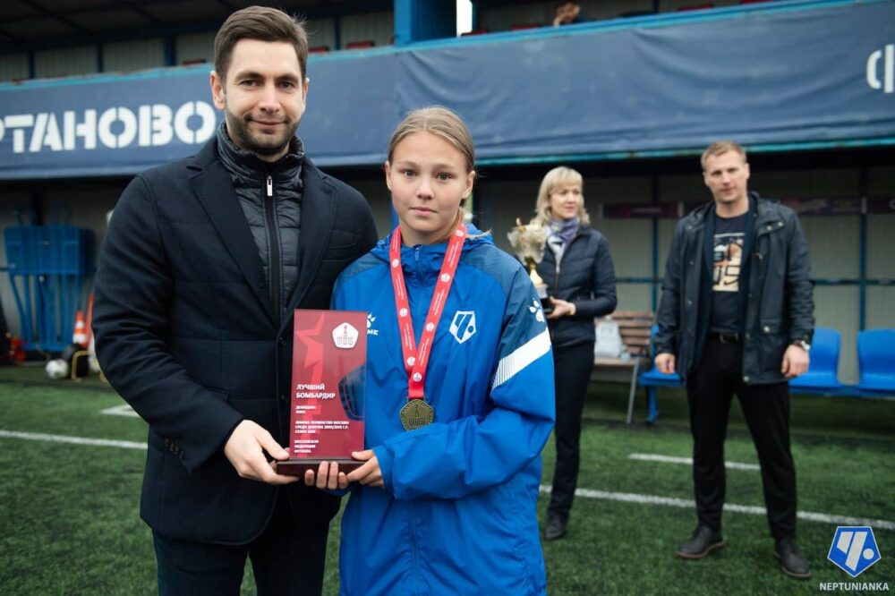 Наградили победителей Зимнего Первенства Москвы среди девочек в трех возрастных категориях