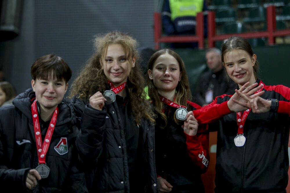 Наградили победителей Зимнего кубка МФФ и призеров ЗПМ среди девочек