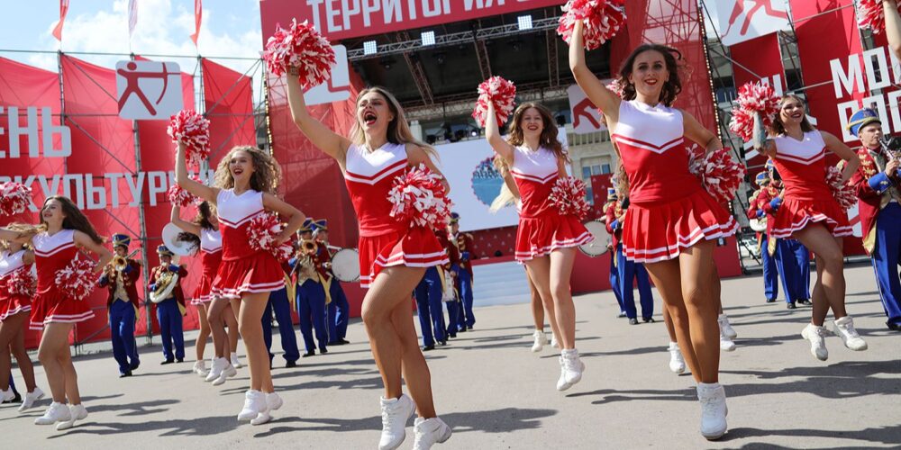 Зорбинг, флорбол и кроссминтон: где в столице можно поиграть в необычные спортивные игры — Спорт в Москве