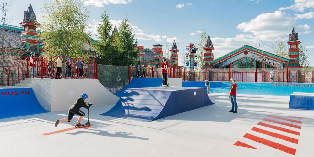 Совершенствовать трюки и учиться кататься: москвичей приглашают в скейт-парки и роллердром — Спорт в Москве