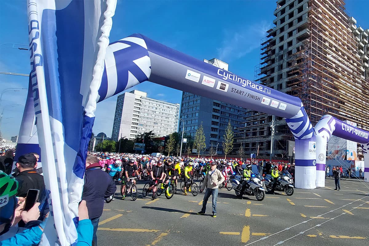 Около 1300 велосипедистов-любителей приняли участие в велогонке «Садовое кольцо»