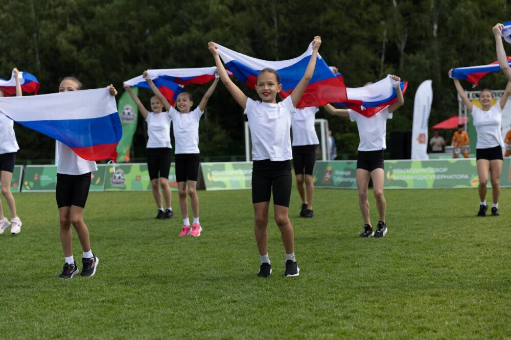 Команда Легенд футбола взяла верх над любительской сборной Наро-Фоминского г.о.