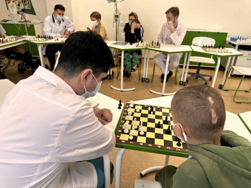 «Я борюсь до конца! – в онкоцентре состоялся сеанс одновременной игры в шахматы