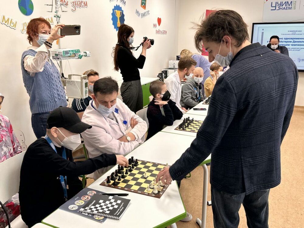 «Я борюсь до конца! – в онкоцентре состоялся сеанс одновременной игры в шахматы