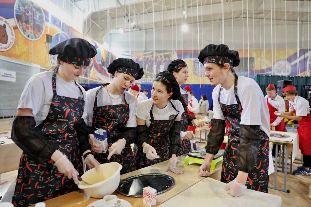 Побеждает вкуснейший: команды спортивных училищ Подмосковья сошлись в кулинарном поединке — Спорт в Москве