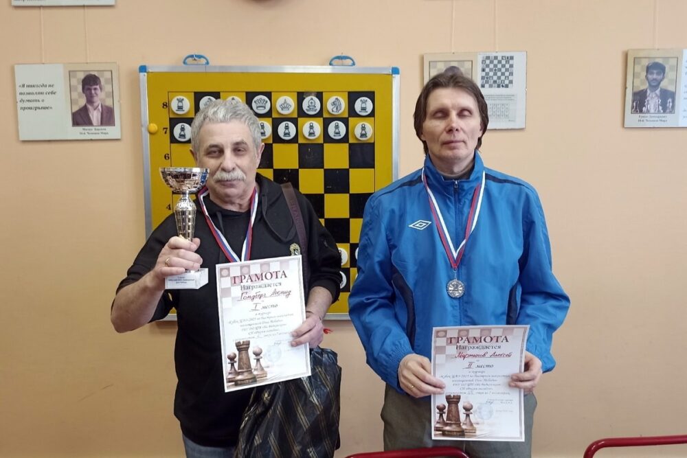 На Кубке ЦАО по рапиду, посвященном Дню Победы, отличились ветераны — Спорт в Москве