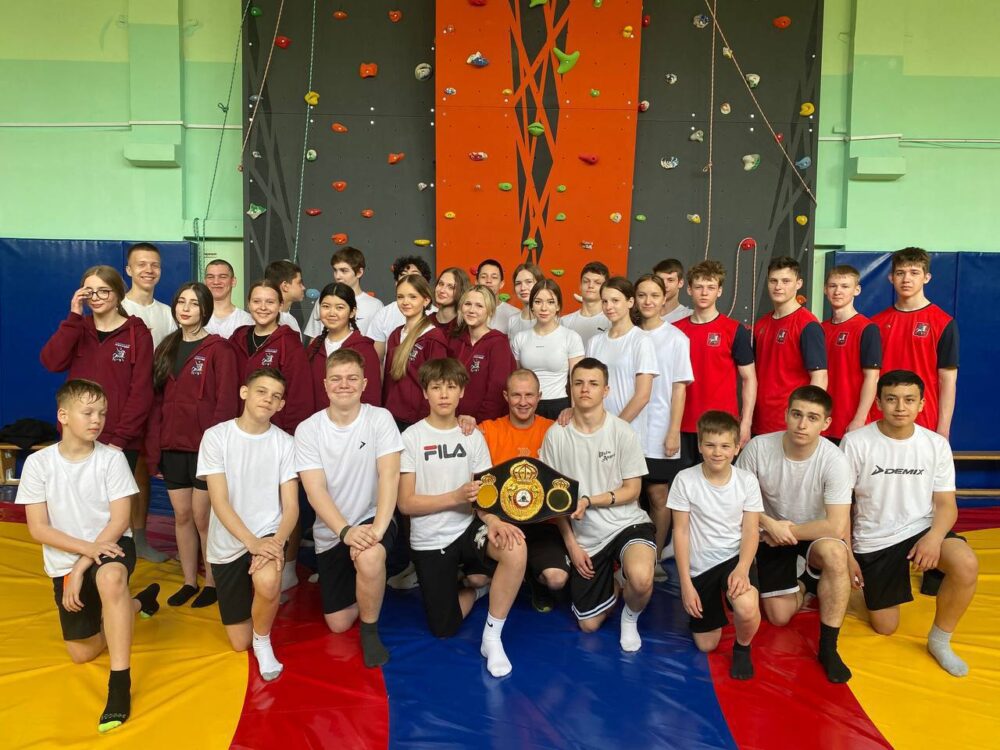 «Урок с чемпионом» в школе «Марьино» — Спорт в Москве