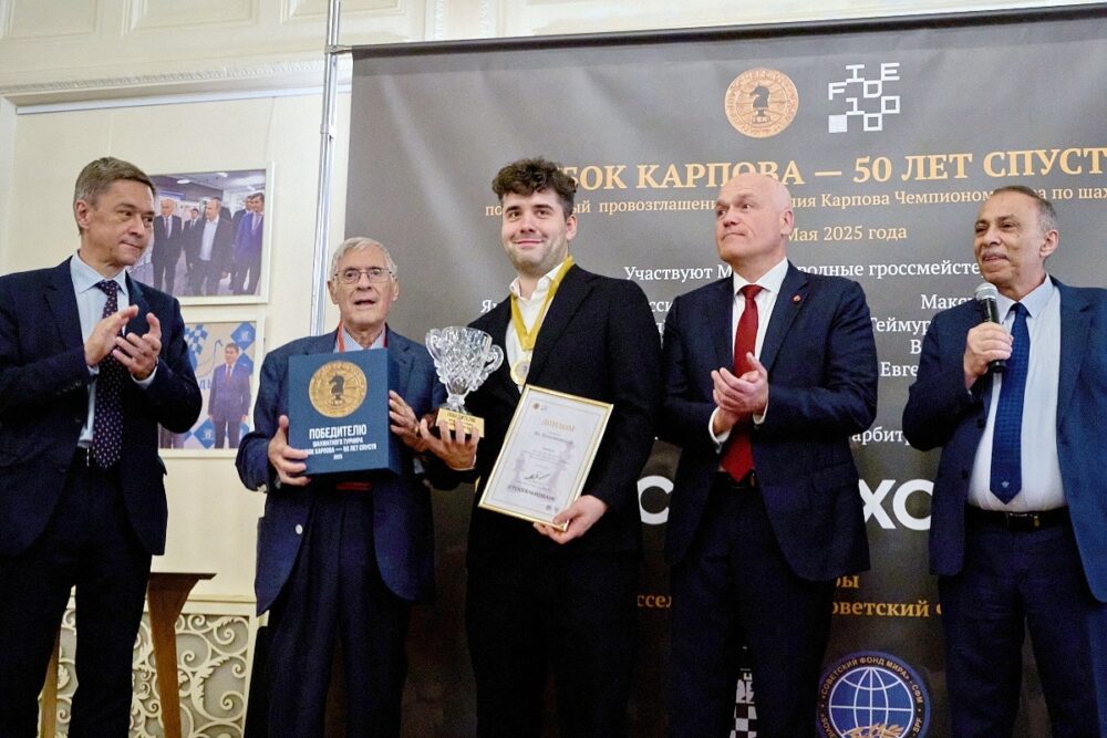 Ян Непомнящий выиграл «Кубок Карпова – 50 лет спустя» — Спорт в Москве