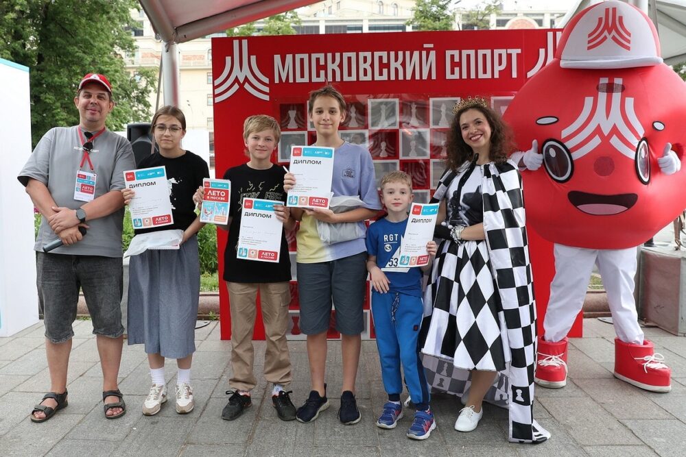 Турниры «Шахматного сквера» набирают ход — Спорт в Москве