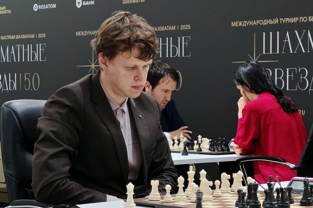 Владислав Артемьев выиграл рапид на турнире «Шахматные звезды» — Спорт в Москве