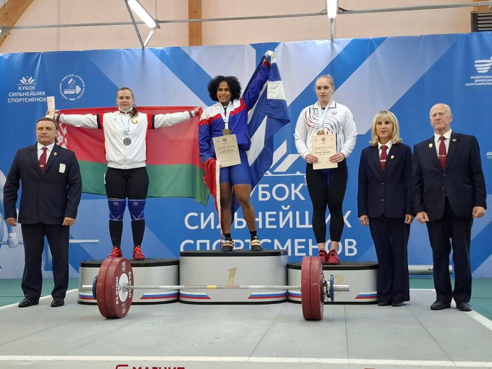 Подмосковные тяжелоатлеты завоевали четыре медали на международных соревнованиях — Спорт в Москве