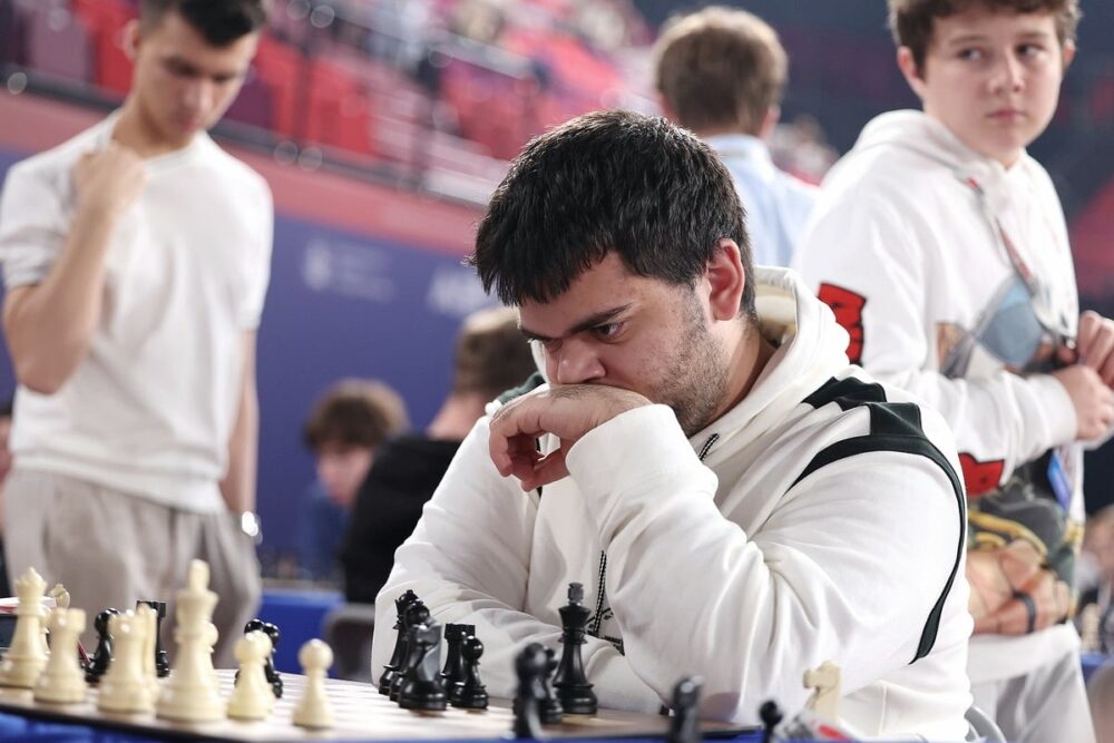 Рудик Макарян досрочно выиграл этап FONBET Кубка России, показав феноменальный результат — Спорт в Москве