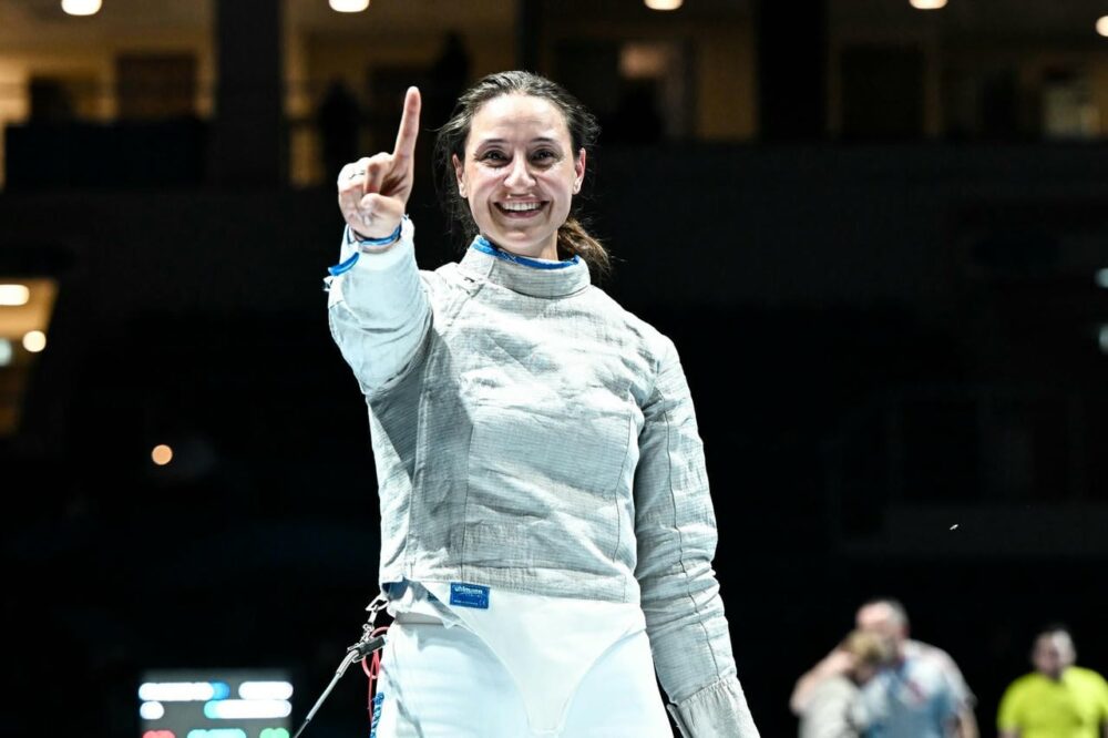 Подмосковная саблистка Яна Егорян завоевала третий титул чемпионки мира — Спорт в Москве