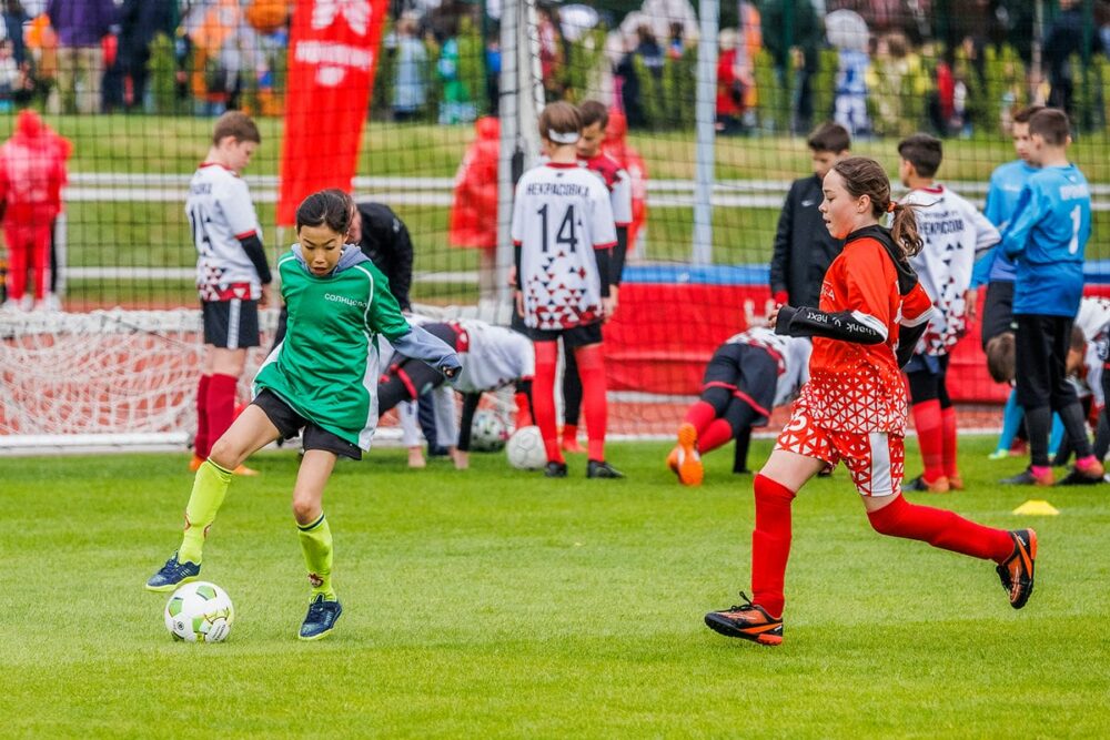 Мяч кожаный — поле зеленое: как развивается детский футбол в Москве