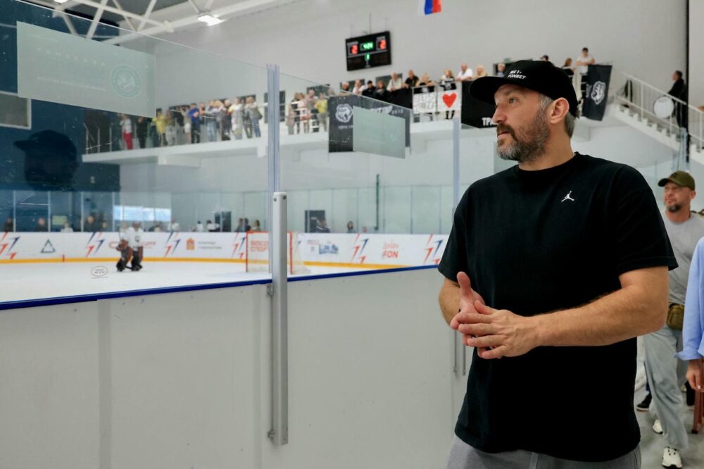 Александр Овечкин встретился с участниками ОвиCUP на Красногорск Арене — Спорт в Москве