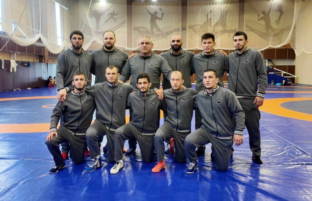 Три подмосковных спортсмена прошли отбор на чемпионат мира по греко-римской борьбе — Спорт в Москве