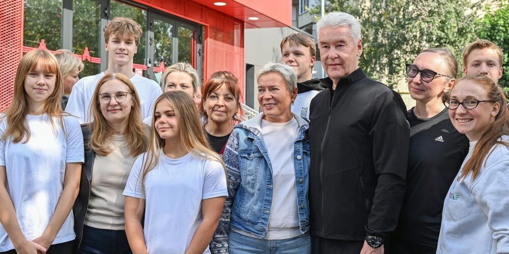 Сергей Собянин открыл обновленный спорткомплекс с бассейном в Новогирееве — Спорт в Москве