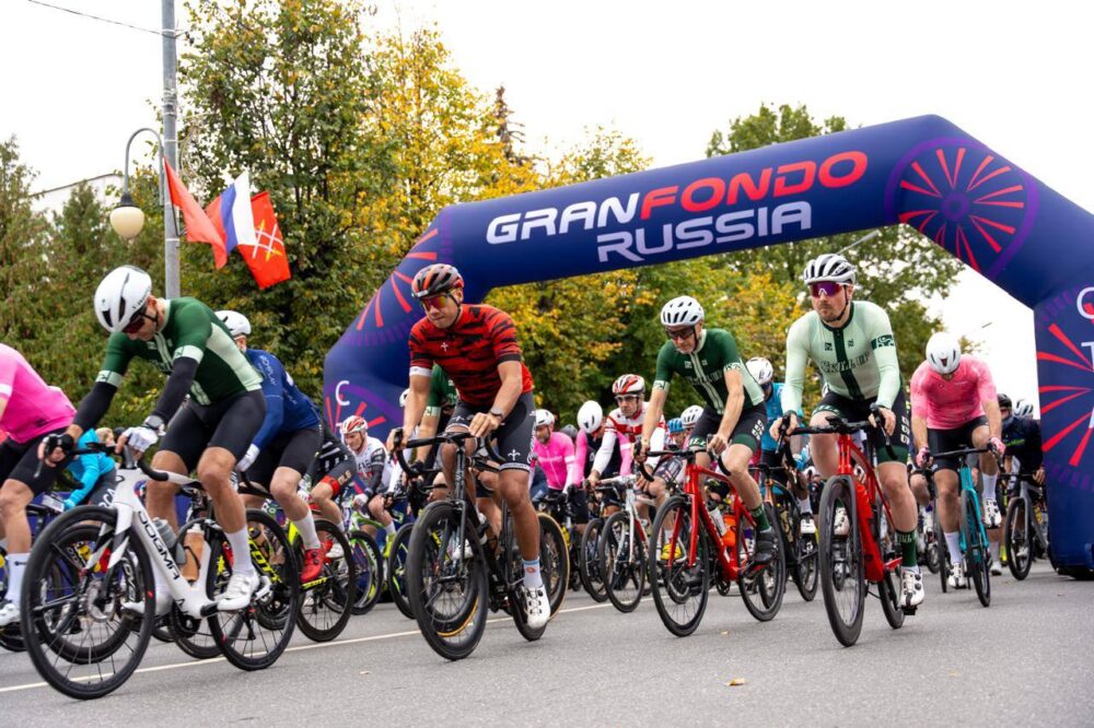 Финальный заезд Gran Fondo в Рузе собрал более 1000 велогонщиков — Спорт в Москве