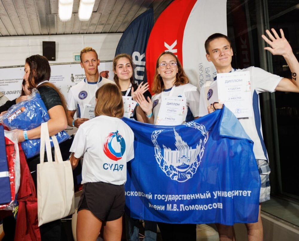 Серебро и бронза у гребцов МГУ на первых студенческих соревнованиях по SUP-серфингу — Спорт в Москве