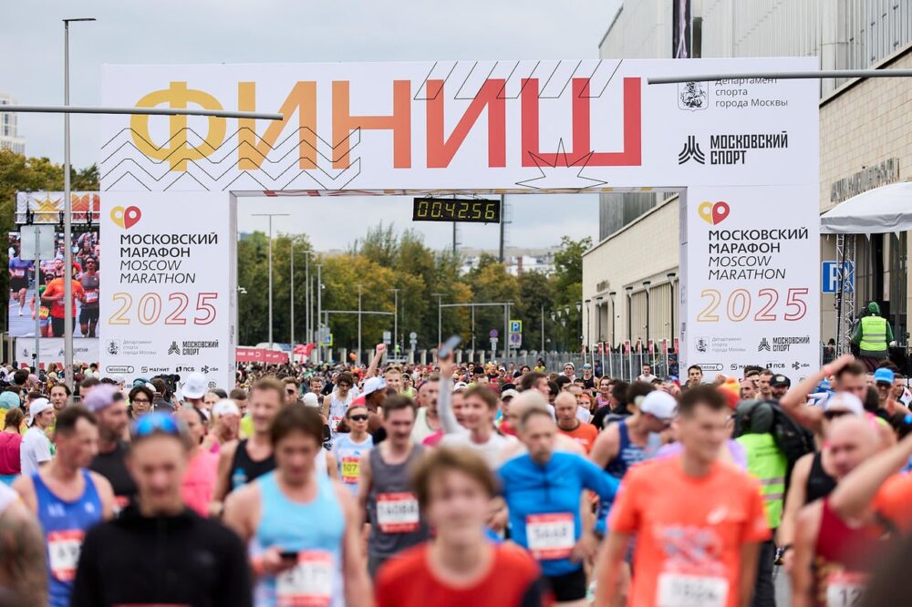 Стали примером для многих: в 12-м Московском Марафоне приняли участие более 42 000 бегунов — Спорт в Москве
