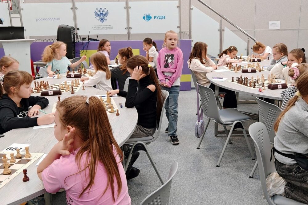 21 участник первенства Москвы по классике стартовал с трех побед — Спорт в Москве