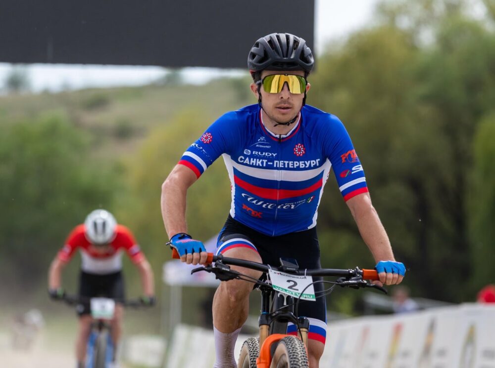 Руслан Боредский и Надежда Лунде чемпионы России по маунтинбайку в дисциплине «гонка в гору» — Спорт в Москве