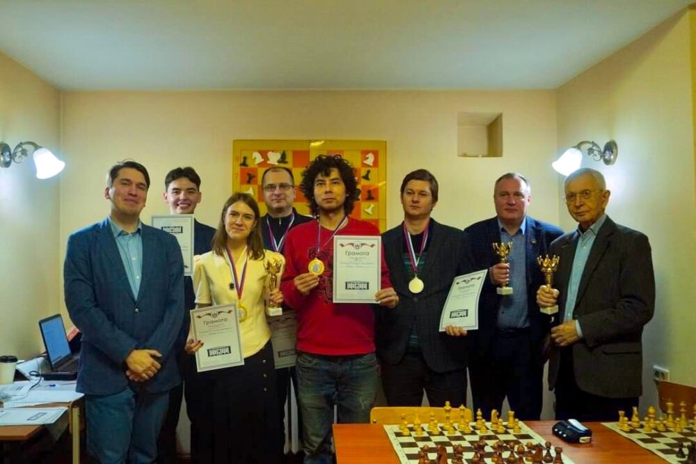 3 декабря в Шахматном клубе МГУ прошла Спартакиада МГУ по шахматам среди сотрудников! — Спорт в Москве