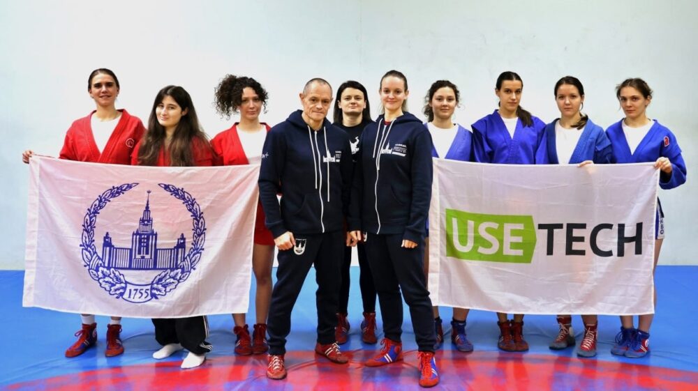Женская сборная МГУ взяла серебро студенческих игр по самбо — Спорт в Москве