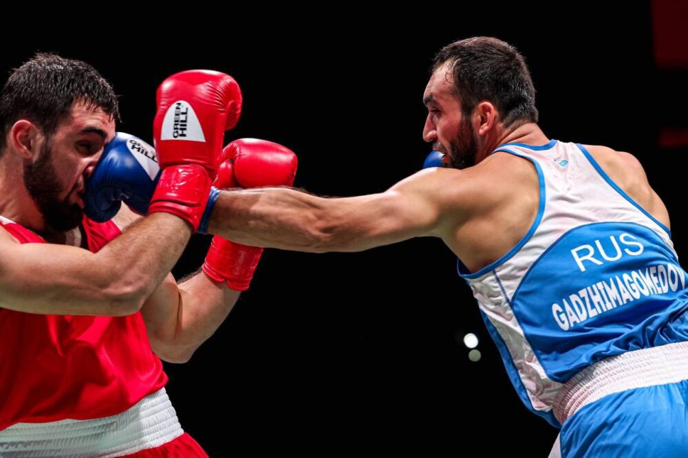 Подмосковный боксер Муслим Гаджимагомедов стал первым в истории России трехкратным чемпионом мира — Спорт в Москве