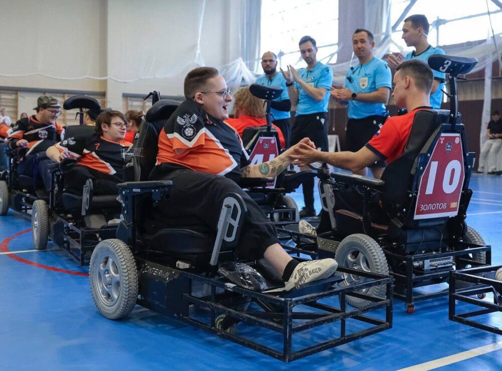 Сборная Москвы по ПОДА-футболу на электроколясках выступит на Кубке Огня и Металла имени Демидовых — Спорт в Москве