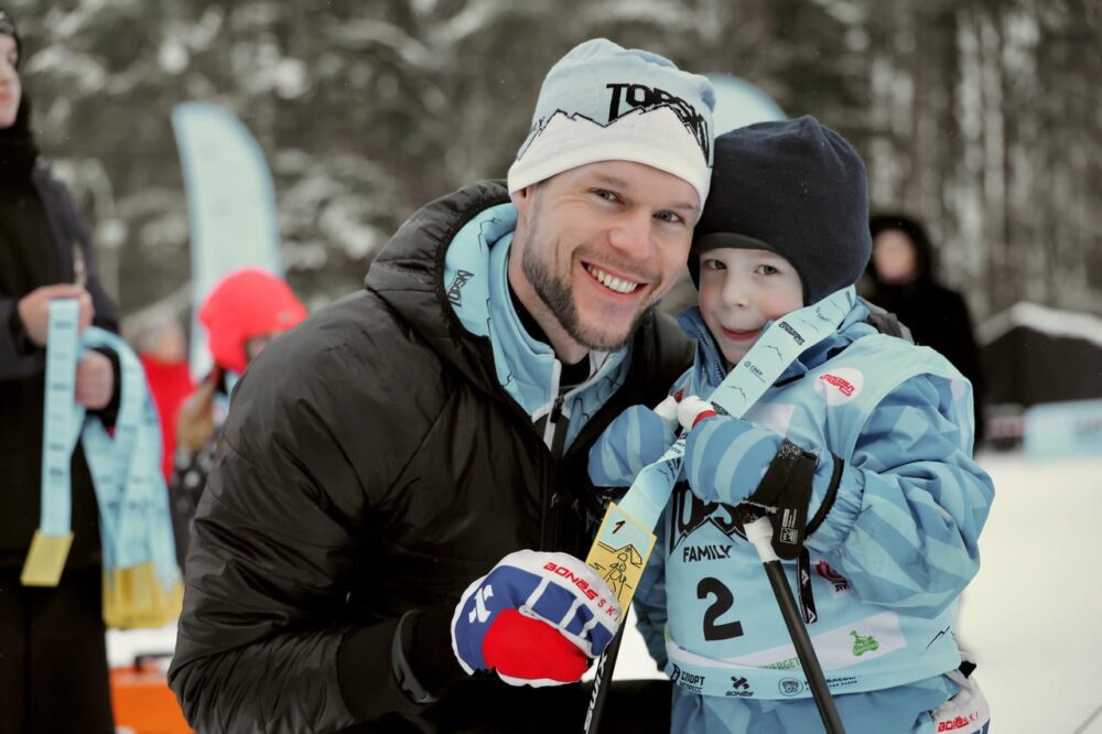 Более 1000 участников и зрителей собрал первый старт лыжной серии «TOPSKI FAMILY» на призы Александра Панжинского в Одинцово — Спорт в Москве
