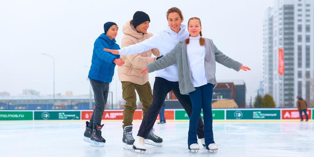 Горожан приглашают заняться спортом на площадках проекта «Зима в Москве» — Спорт в Москве