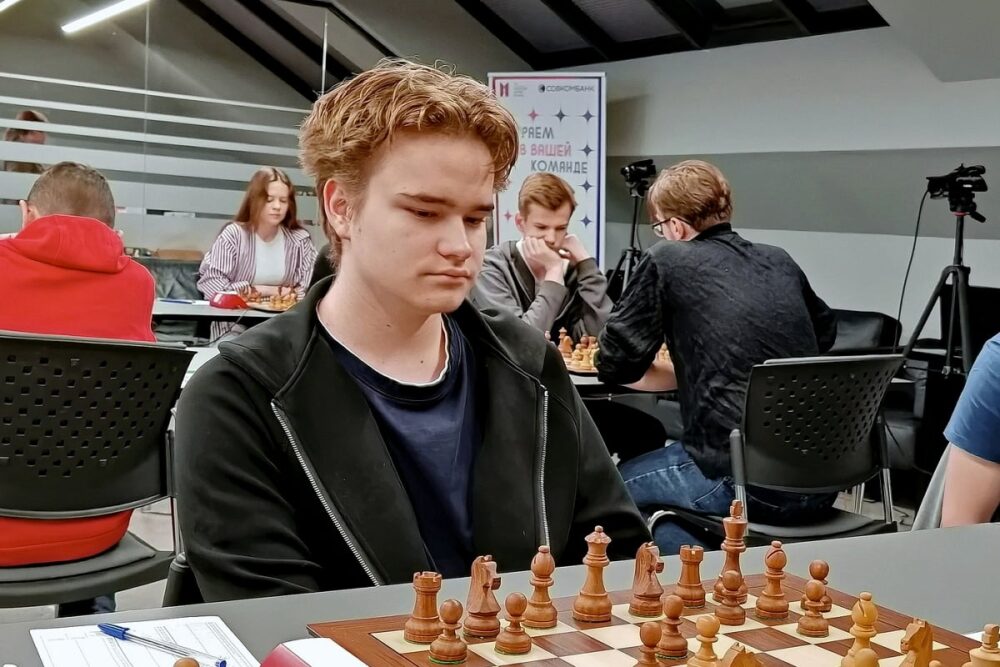 Виктор Толстых и Дмитрий Руденко делят лидерство на Кубке Москвы по классике — Спорт в Москве