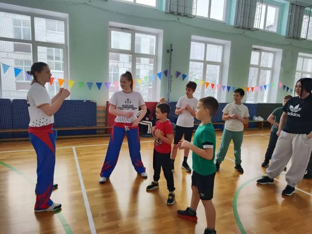 Мастер-класс по кикбоксингу прошел 7 февраля в школе № 1454 — Спорт в Москве