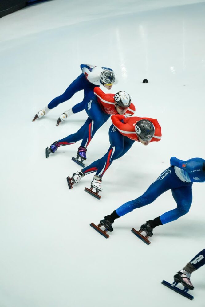 Подмосковные спортсмены завоевали бронзовые медали на первенстве России по шорт-треку — Спорт в Москве