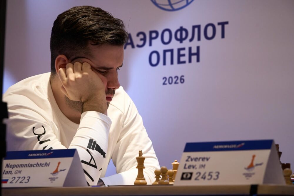 Ян Непомнящий вновь стал единоличным лидером на 