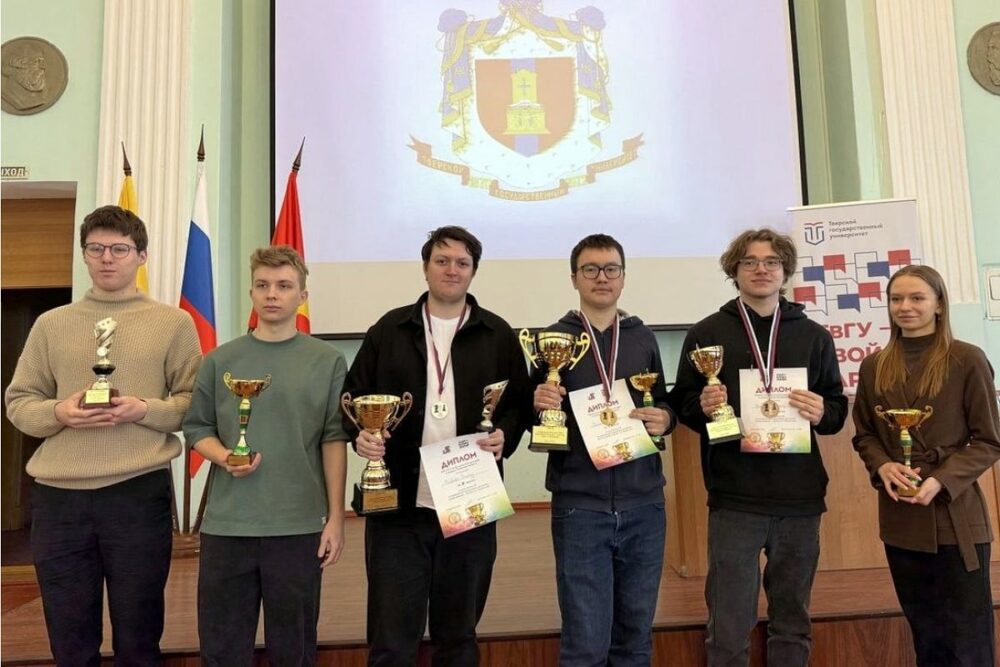 Данила Павлов занял второе место на первом этапе Кубка России по решению — Спорт в Москве