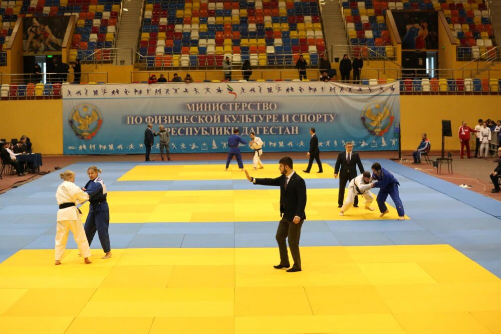 Жаркие противоборства дзюдоистов в Дагестане — Спорт в Москве