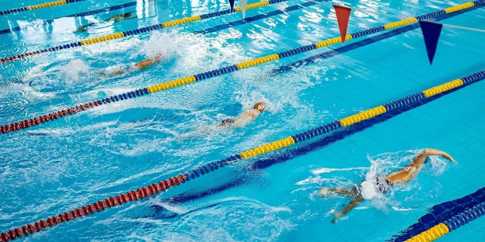 Москвичей с особенностями здоровья приглашают присоединиться к соревнованиям по жульбаку, корнхолу, бадминтону и плаванию — Спорт в Москве