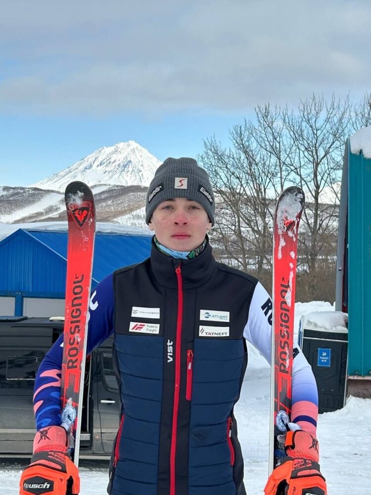 Подмосковные горнолыжники завоевали три медали на всероссийских турнирах — Спорт в Москве